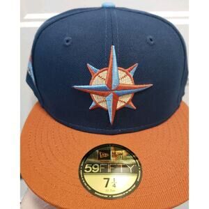 Seattle Mariners Kingdome Icy Brim New Era 59FIFTY Fitted Hat 7 1/4